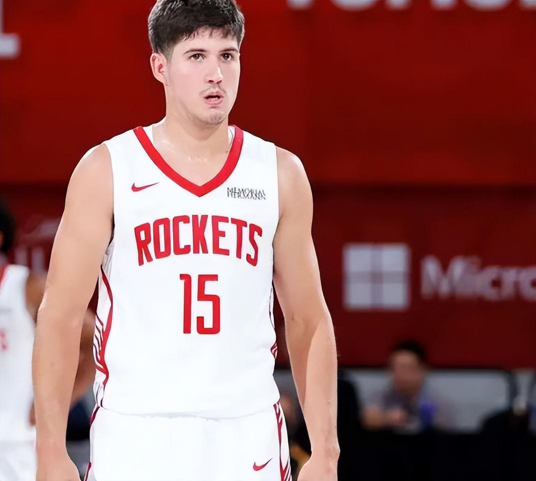 NBA夏联明天7月14日赛程：火箭PK活塞，快船PK雄鹿，勇士PK爵士