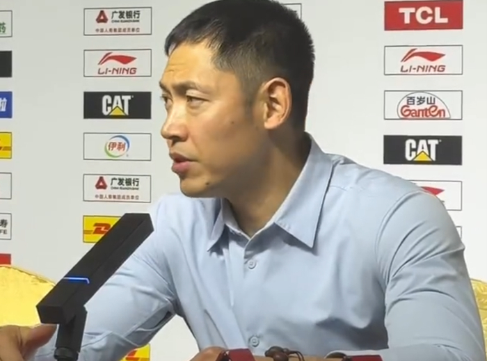 乐鱼电竞-输江苏张庆鹏又甩锅！发布会多次强调防守与沟通，却不反思自身！|北控|沈梓捷|球员|新疆|体系_新浪体育_新浪新闻